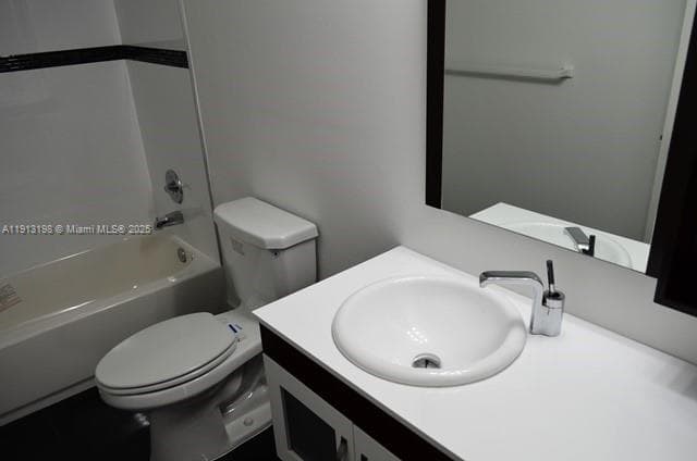290 174th St # M10, Sunny Isles Beach, FL 33160 photo 9