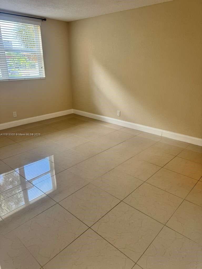 3001 NW 46th Ave # 207, Lauderdale Lakes, FL 33313 photo 7