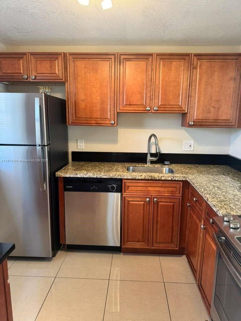 3001 NW 46th Ave # 207, Lauderdale Lakes, FL 33313 photo 3