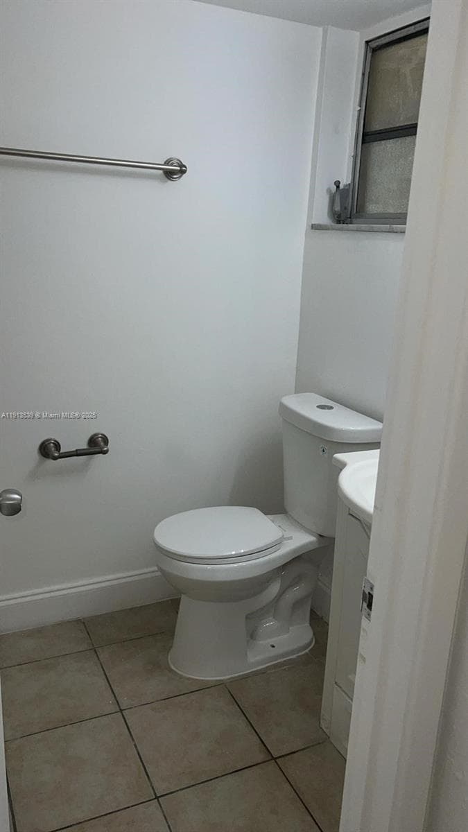 8860 Fontainebleau Blvd # 403, Miami, FL 33172 photo 10