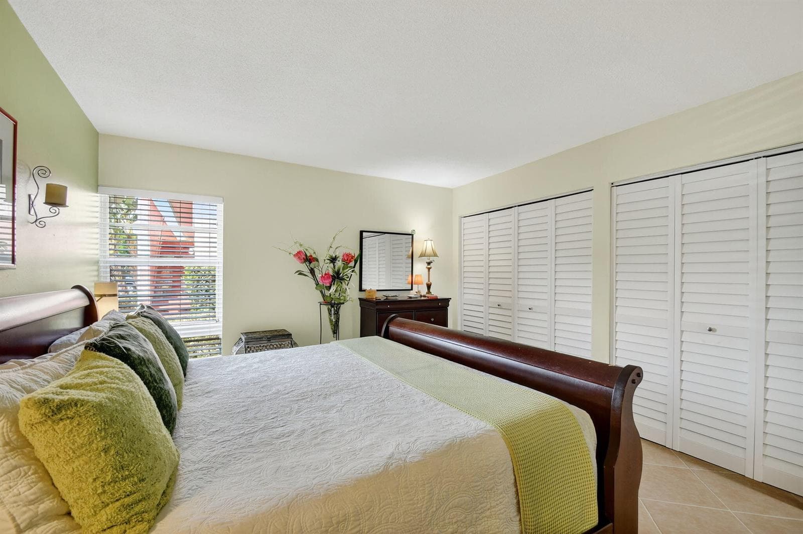 7 Golfs Edge # D, West Palm Beach, FL 33417 photo 9