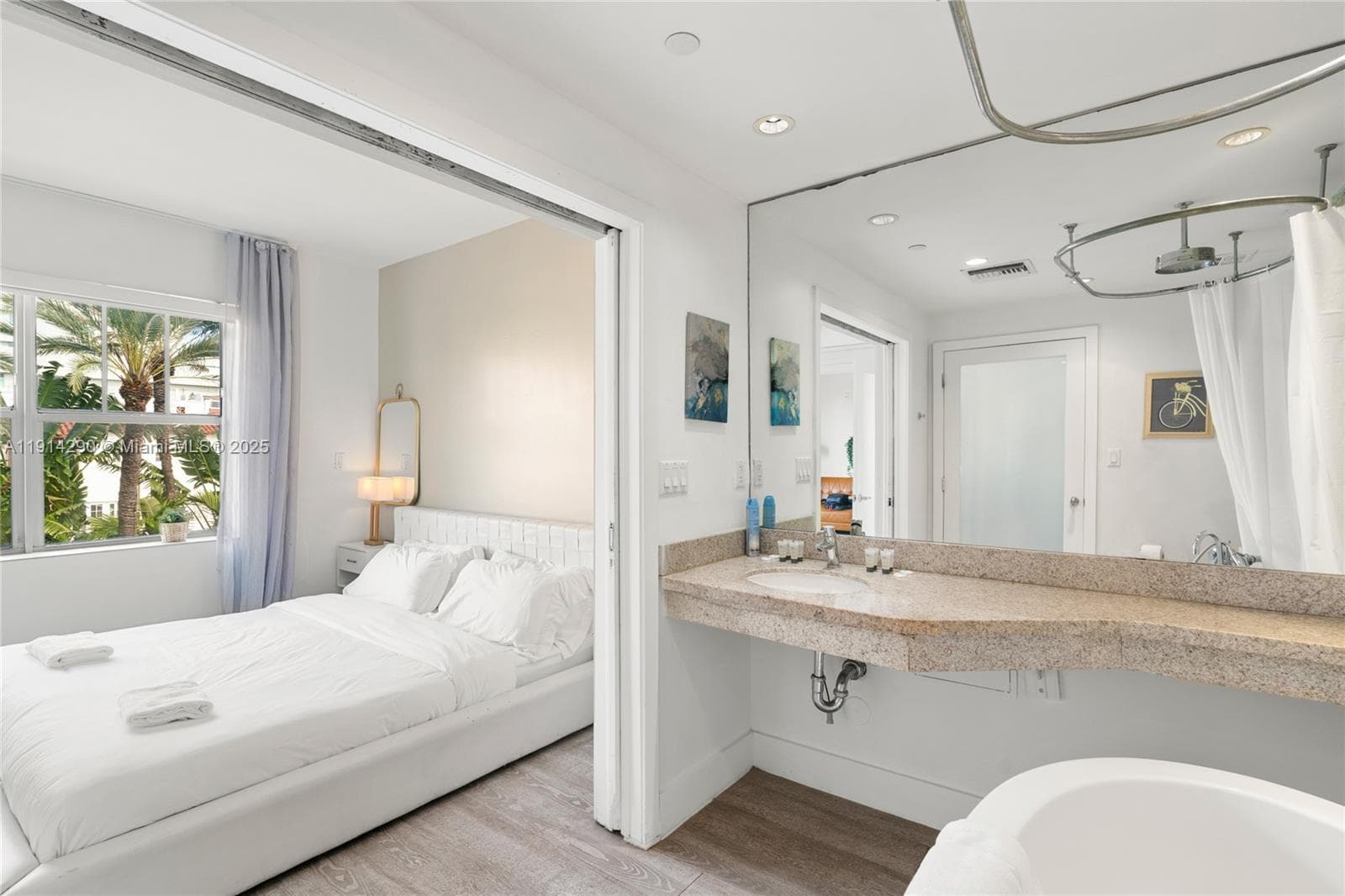 1060 Ocean Dr # D307, Miami Beach, FL 33139 photo 10