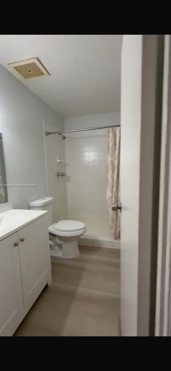 17901 NW 68 Ave # T-205, Hialeah, FL 33015 photo 6