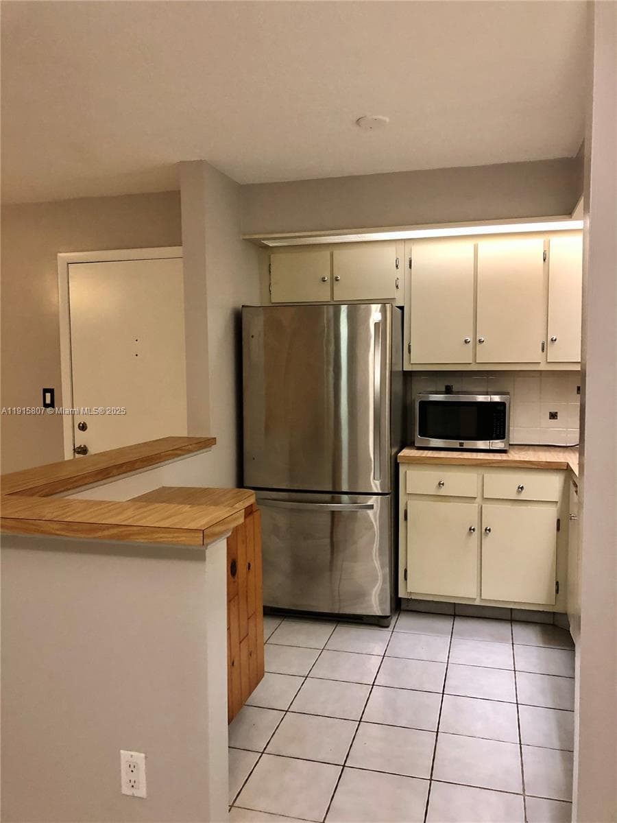 9753 W Mcnab Rd # 112, Tamarac, FL 33321 photo 6