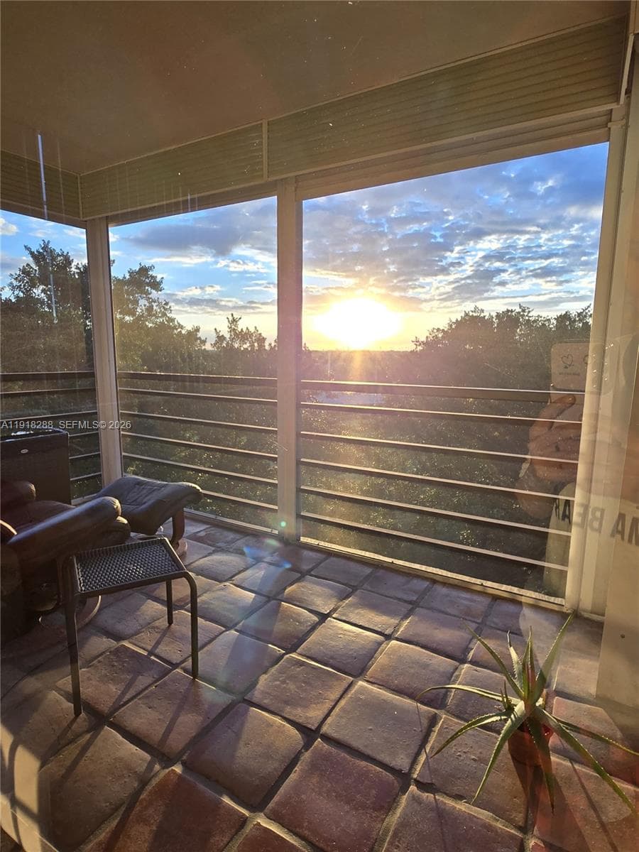 1400 Saint Charles Pl # 612, Pembroke Pines, FL 33026 photo 6