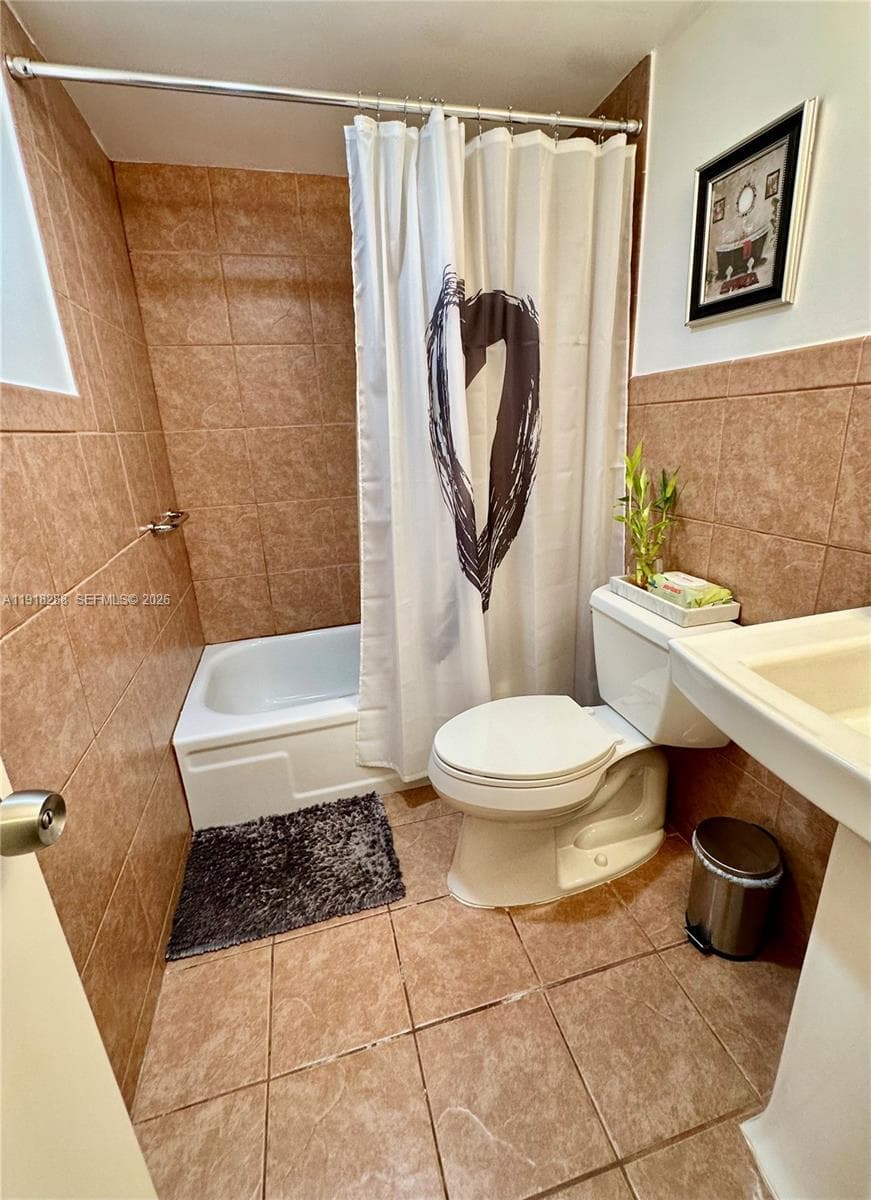1400 Saint Charles Pl # 612, Pembroke Pines, FL 33026 photo 11