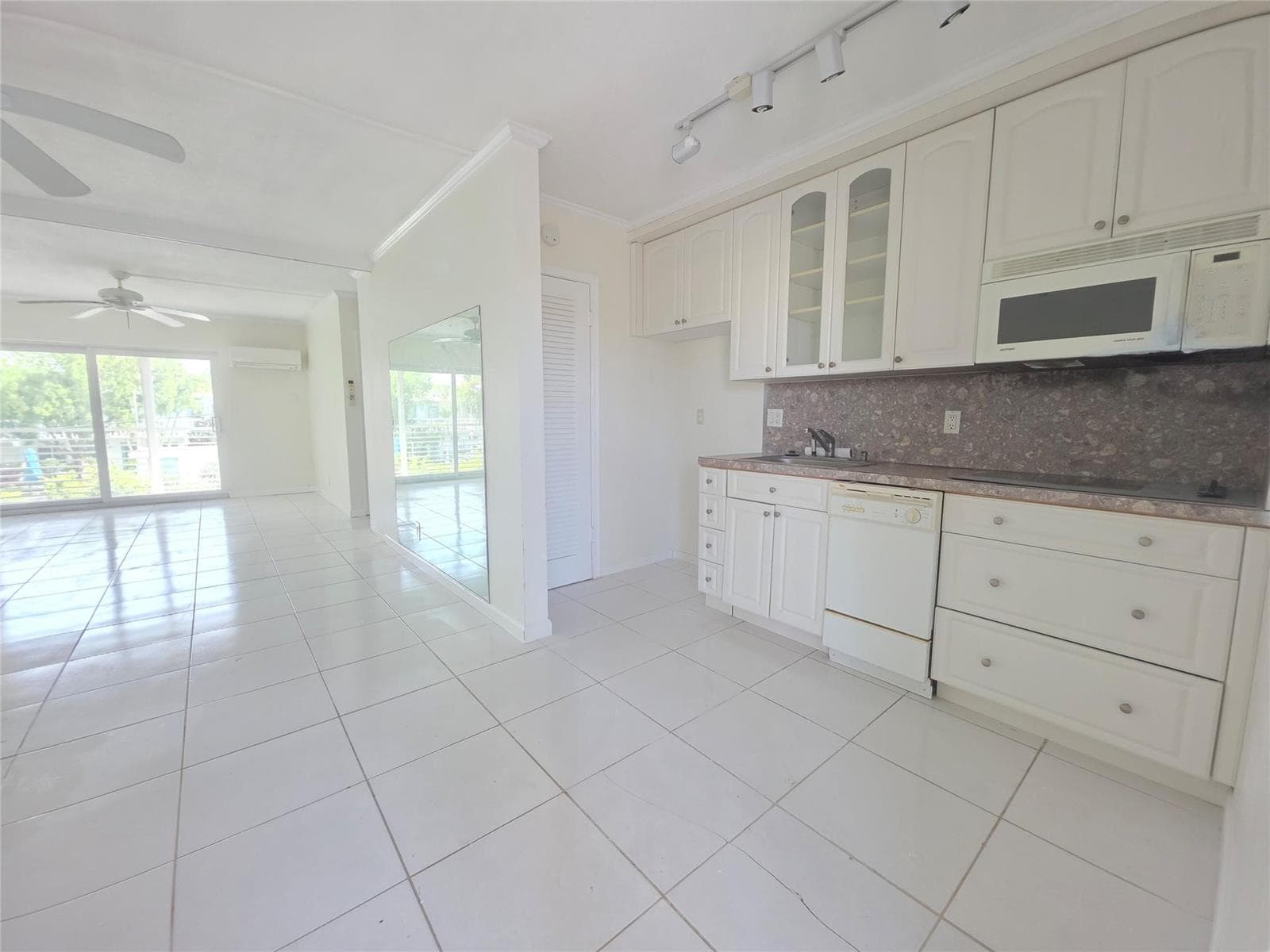 2131 NE 42nd Court # 209e, Lighthouse Point, FL 33064 photo 12