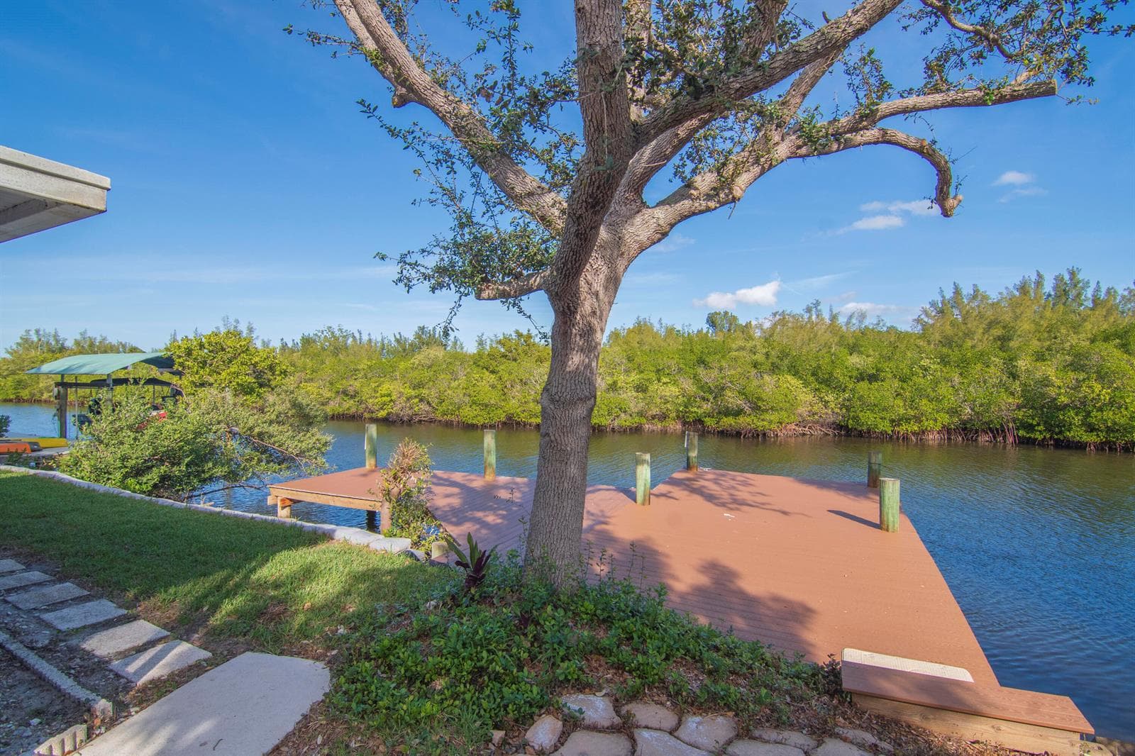 922 Jackson Way, Fort Pierce, FL 34949 photo 2