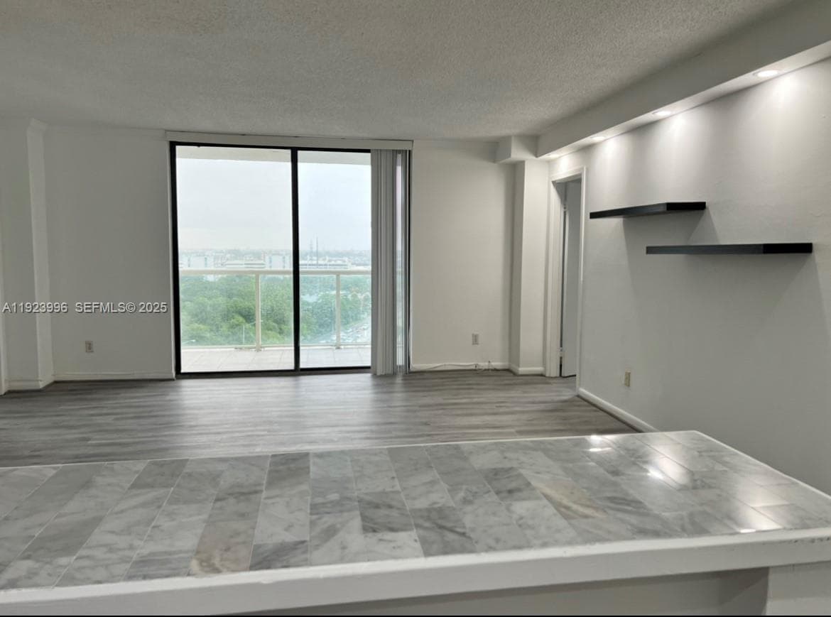 13499 Biscayne Blvd # 1205, North Miami, FL 33181 photo 7