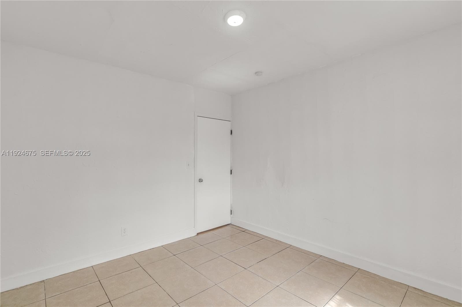 7525 NE Miami Ct, Miami, FL 33138 photo 12