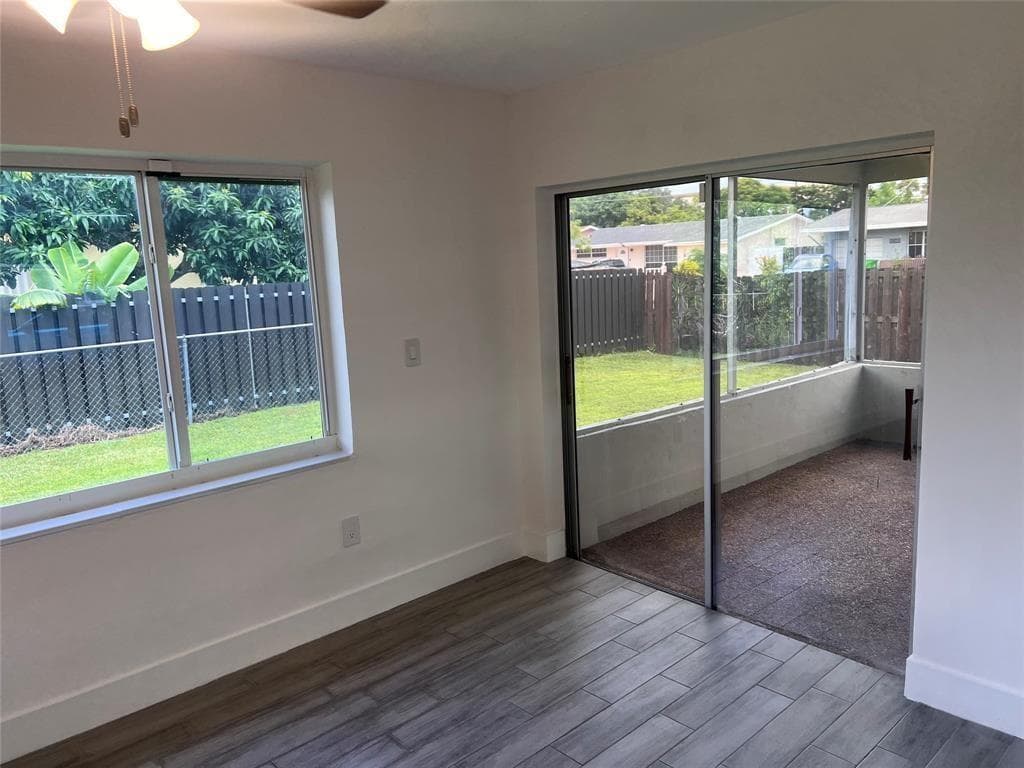 8361 NW 27th Place, Sunrise, FL 33322 photo 10