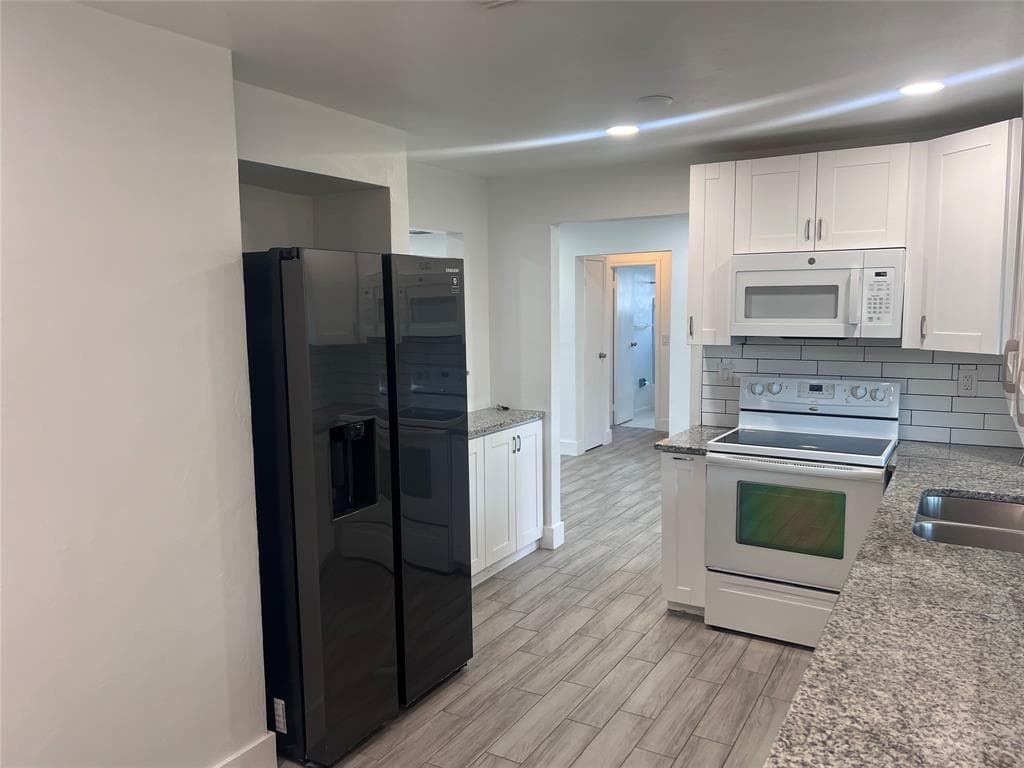 8361 NW 27th Place, Sunrise, FL 33322 photo 8
