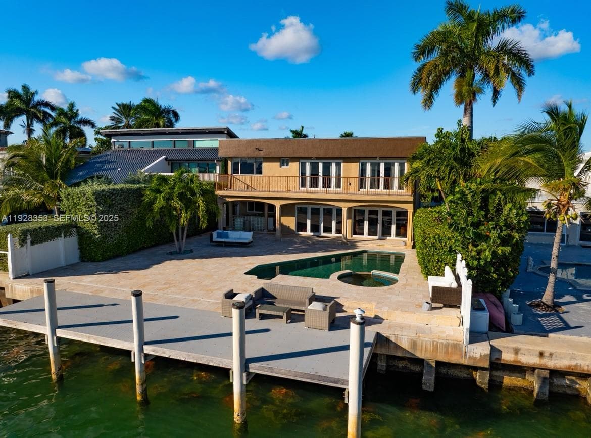 1500 S Treasure Dr, North Bay Village, FL 33141 photo 7