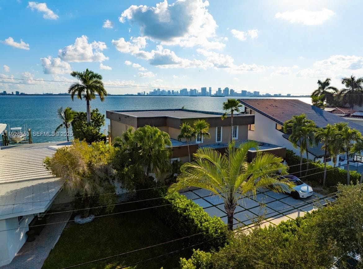 1500 S Treasure Dr, North Bay Village, FL 33141 photo 3