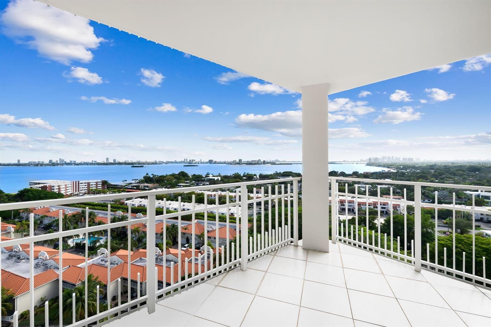 1000 Quayside Terrace # 1606, Miami, FL 33138 photo 11