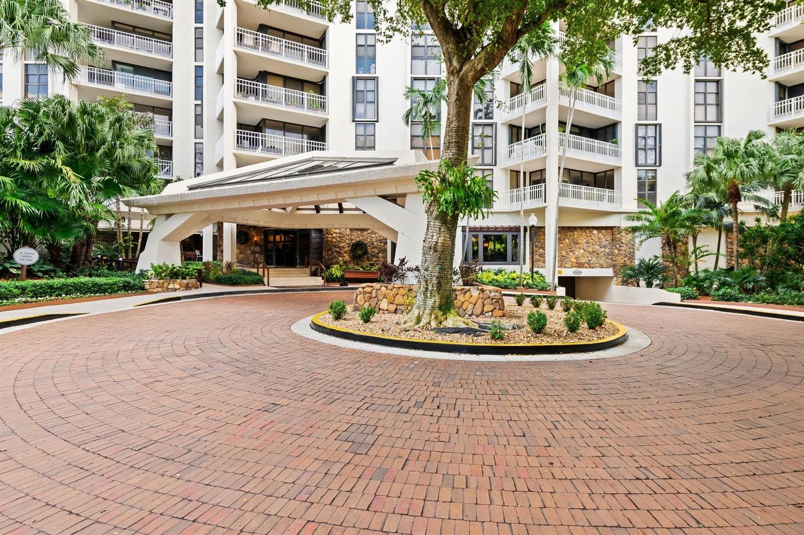 1000 Quayside Terrace # 1606, Miami, FL 33138 photo 8