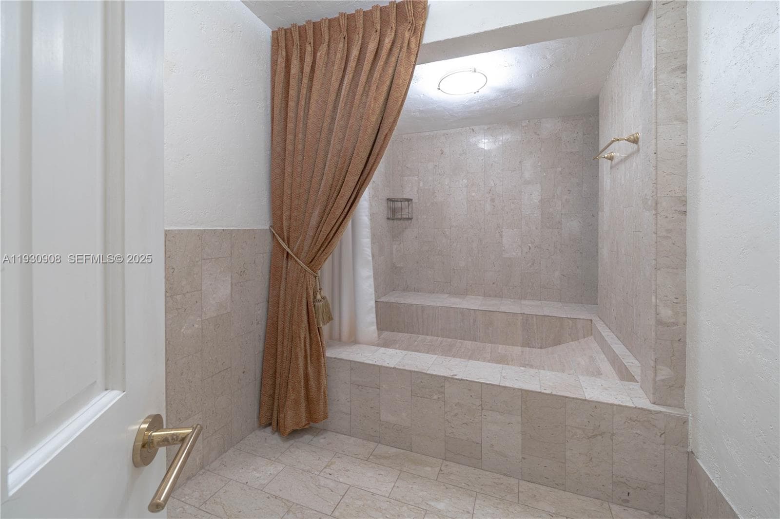 19212 NE 25th Ave # 283D, Miami, FL 33180 photo 13