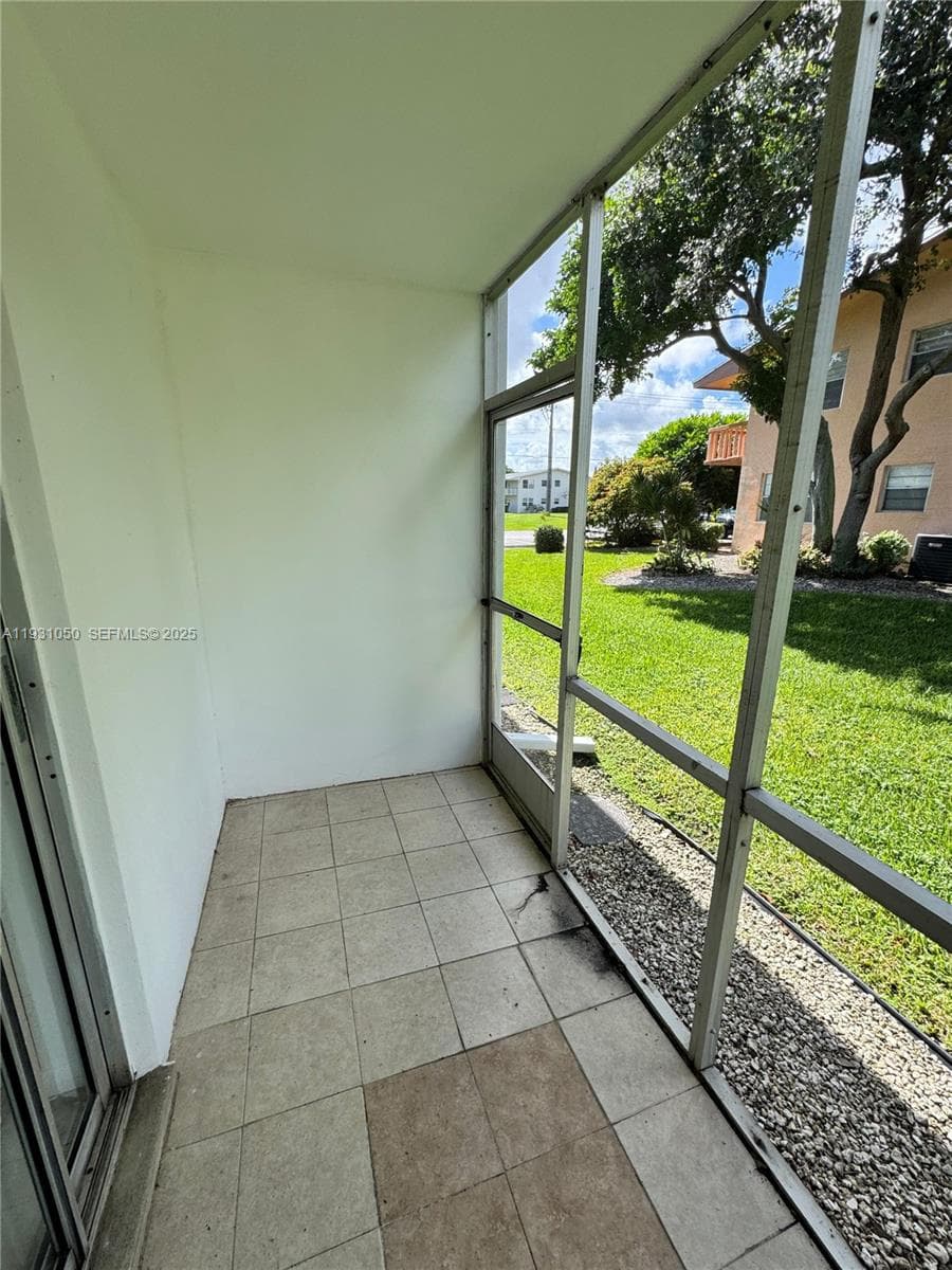 18 Hastings B # 18, West Palm Beach, FL 33417 photo 6