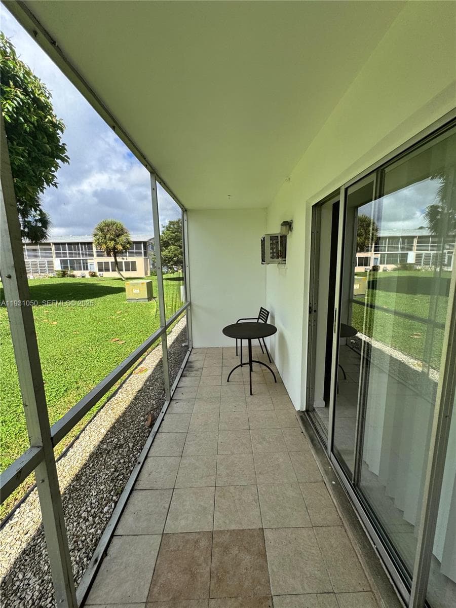 18 Hastings B # 18, West Palm Beach, FL 33417 photo 8