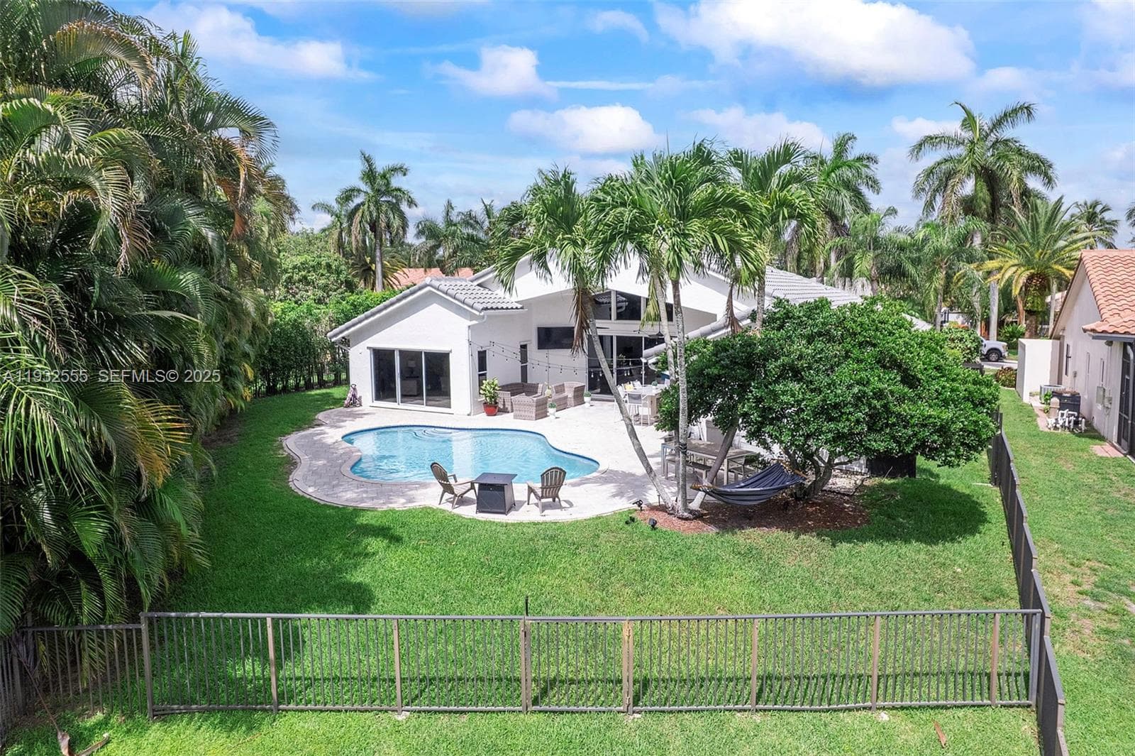 550 NW 110th Ave, Plantation, FL 33324 photo 12