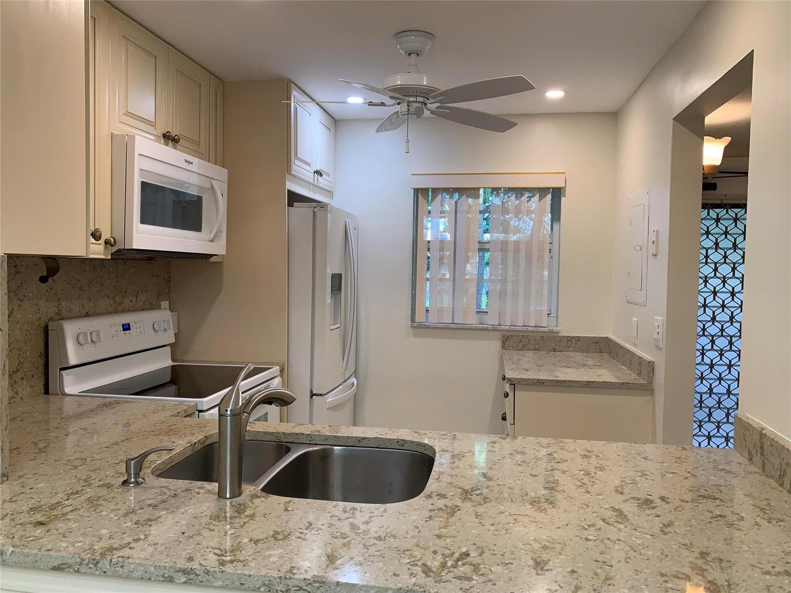 9460 Poinciana Place # 203, Davie, FL 33324 photo 6