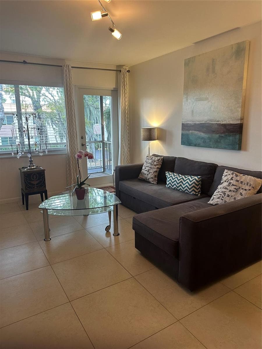 119 NE 19th Court # 215 G, Wilton Manors, FL 33305 photo 6