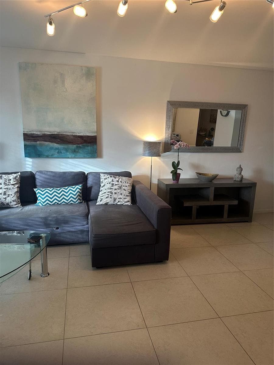 119 NE 19th Court # 215 G, Wilton Manors, FL 33305 photo 11