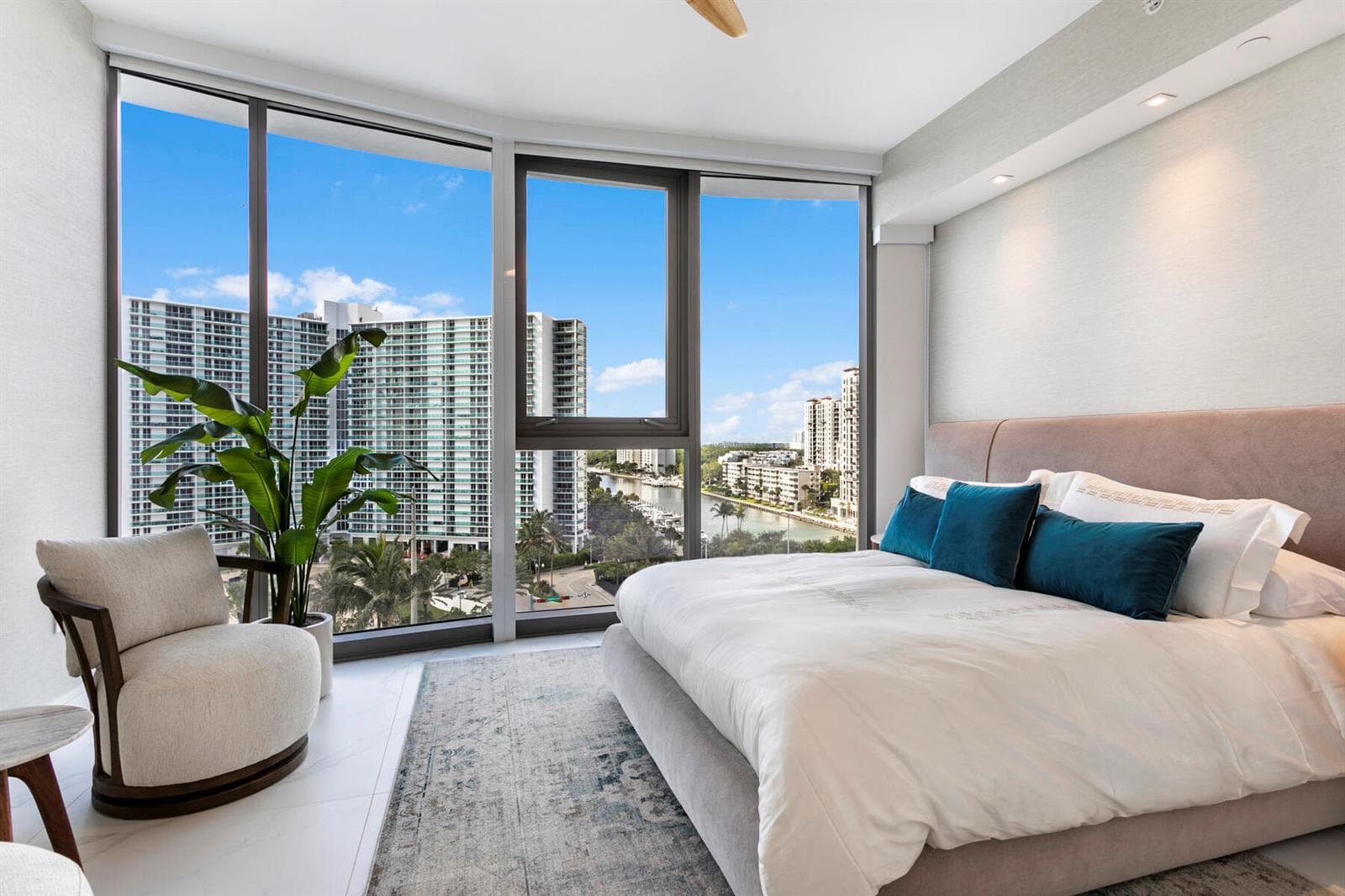 15701 Collins Avenue # 701, Sunny Isles Beach, FL 33160 photo 6