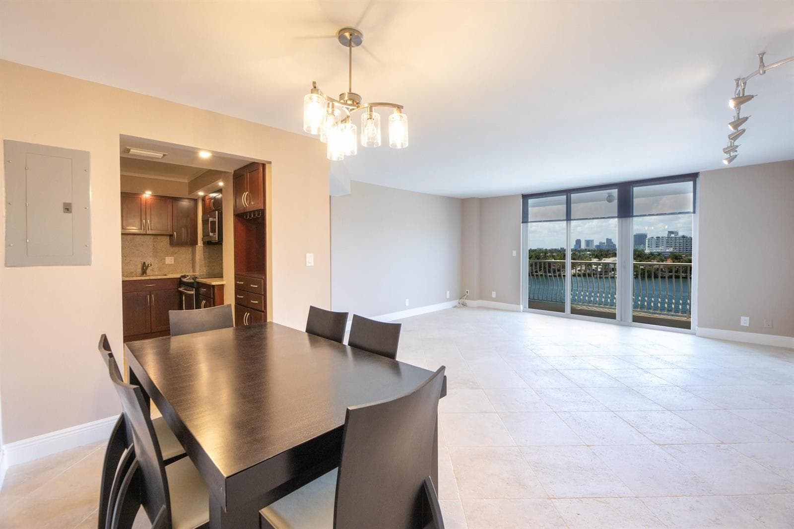 1 Las Olas Circle # 605, Fort Lauderdale, FL 33316 photo 7