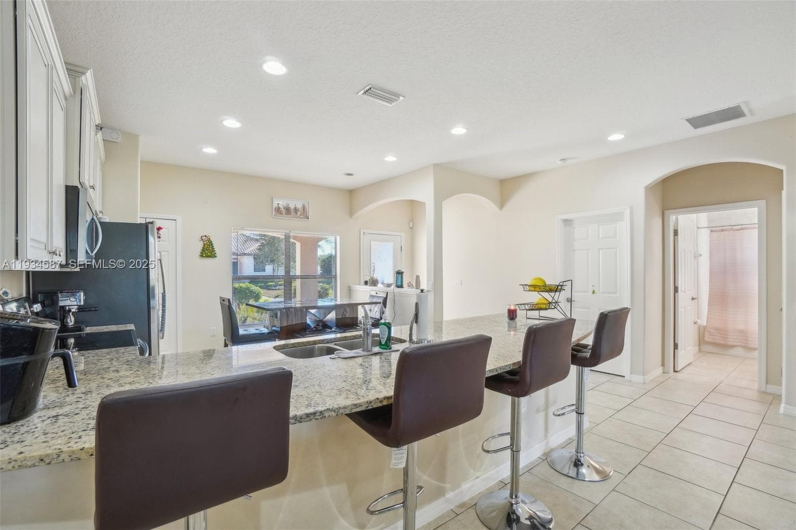 310 VILLA SORRENTO CIR, Other City - In The State Of Florida, FL 33844 photo 13