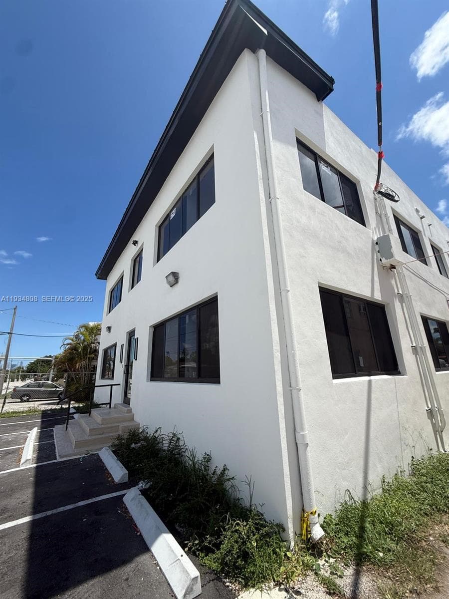 2436 SW 7th St # 12, Miami, FL 33135 photo 6