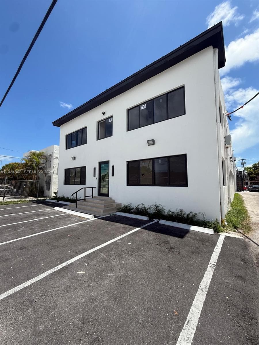 2436 SW 7th St # 12, Miami, FL 33135 photo 7