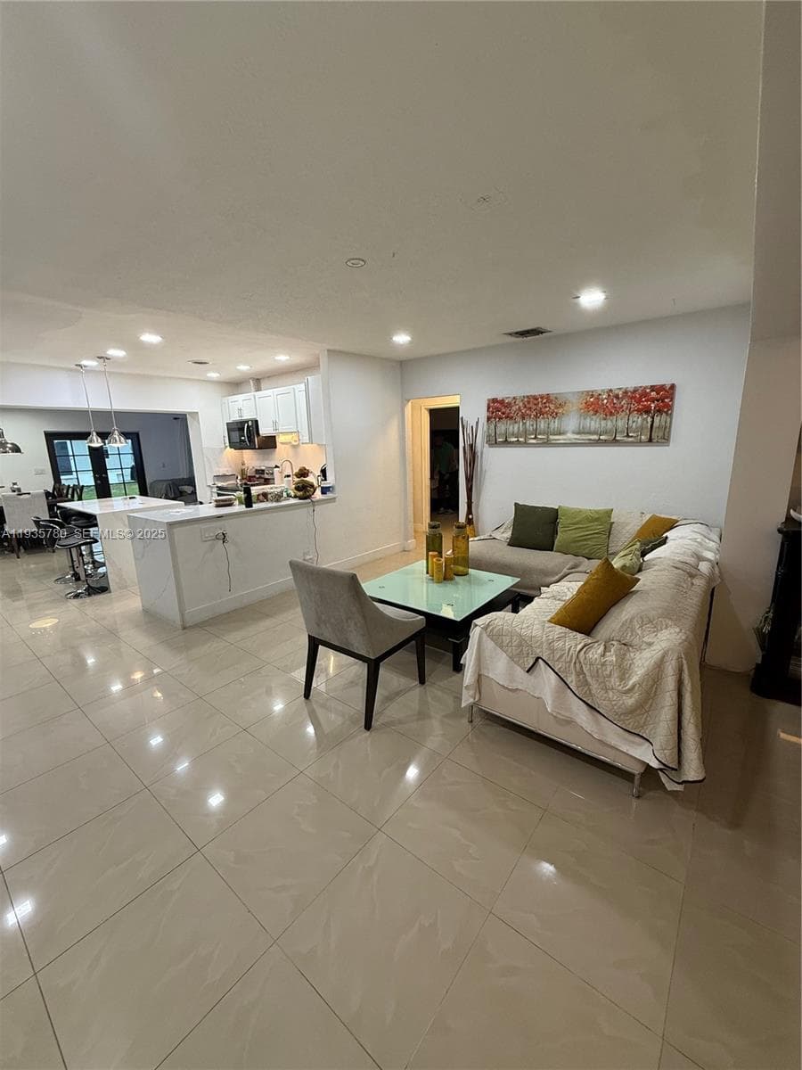 1031 NE 142nd St, North Miami, FL 33161 photo 9