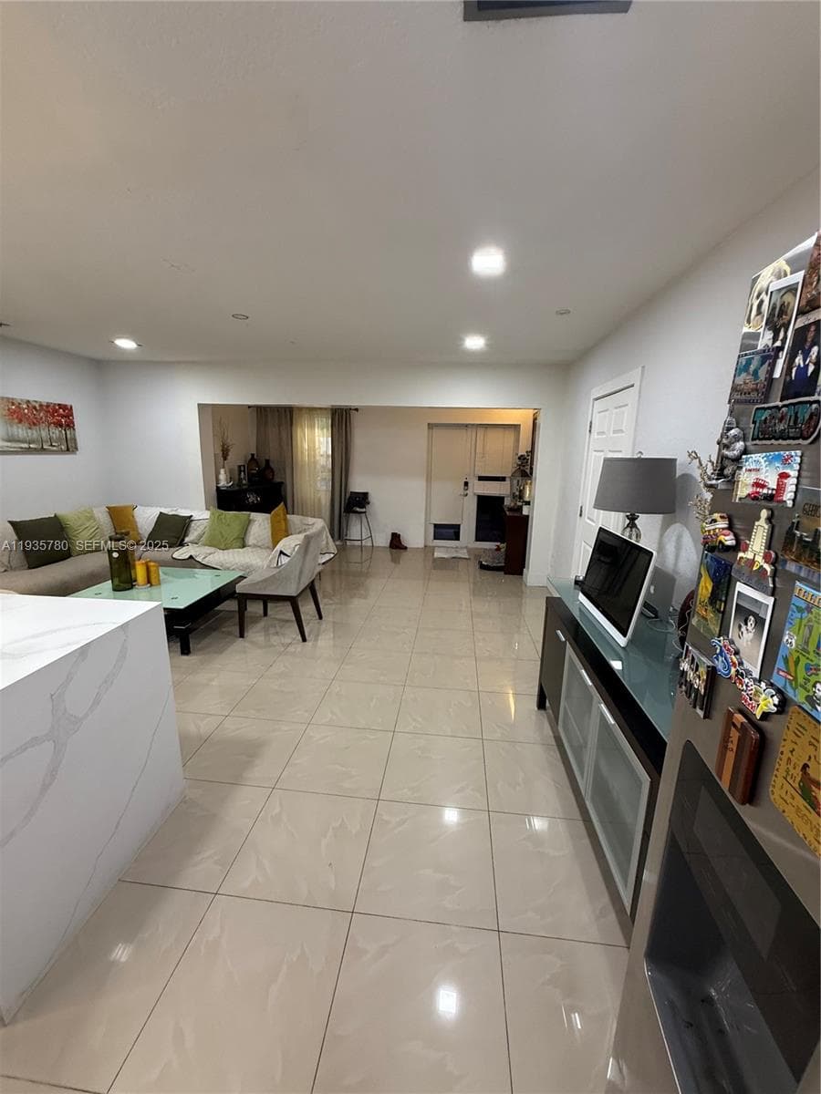 1031 NE 142nd St, North Miami, FL 33161 photo 10