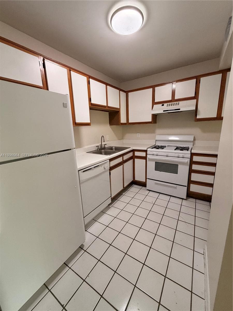 15325 SW 106 TE # 604, Miami, FL 33196 photo 5