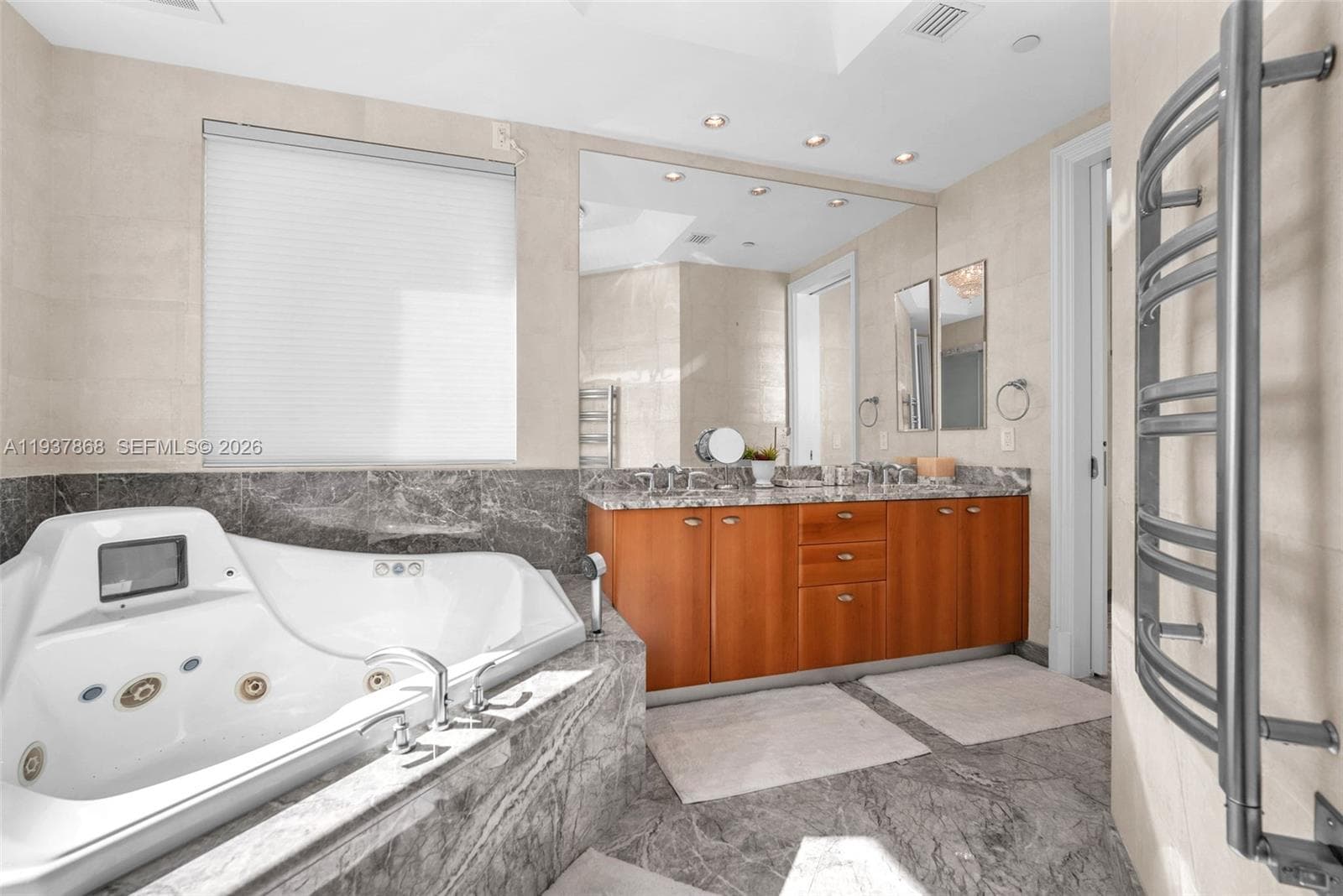 16051 Collins Ave # 2001, Sunny Isles Beach, FL 33160 photo 10