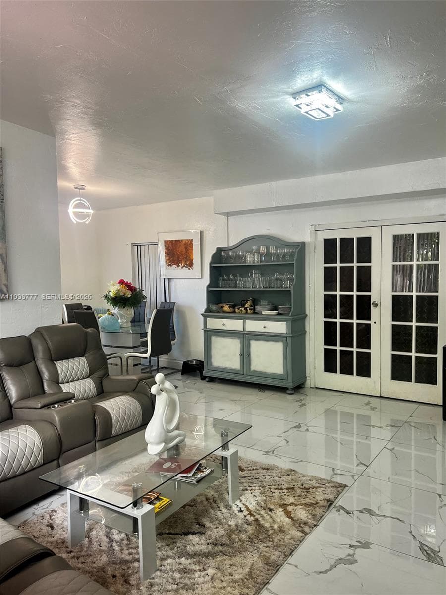 289 NW 109th St, Miami, FL 33168 photo 9