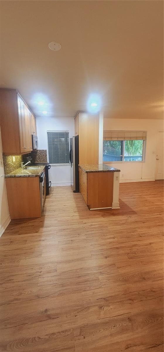 1423 Holly Heights Dr # 17, Fort Lauderdale, FL 33304 photo 9