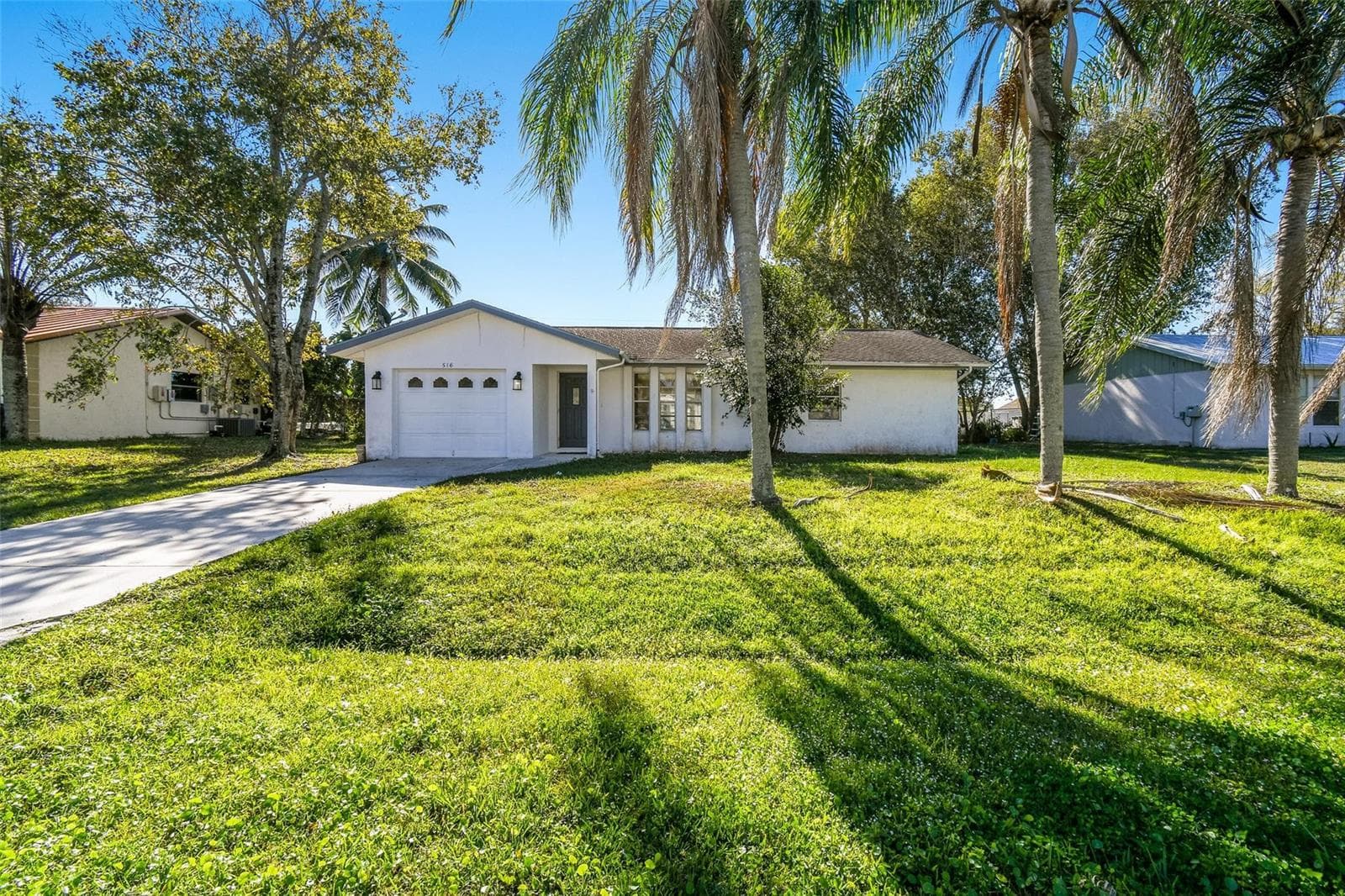 516 SW Buswell Avenue, Port St. Lucie, FL 34983 photo 2