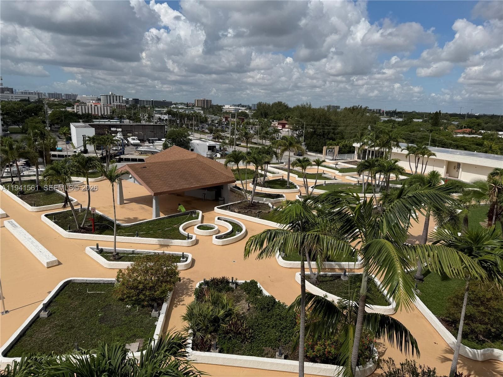 13499 Biscayne Blvd # 710, North Miami, FL 33181 photo 6