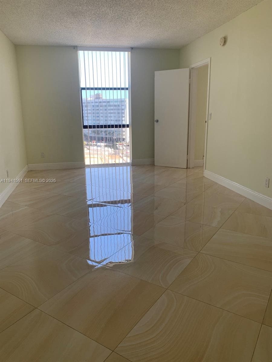 13499 Biscayne Blvd # 710, North Miami, FL 33181 photo 9