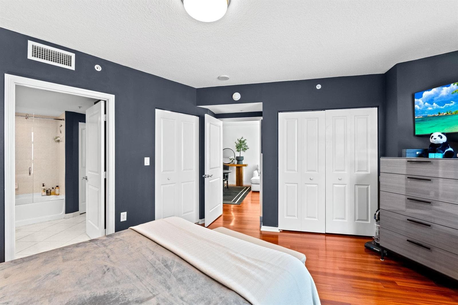 347 N New River Drive # 606, Fort Lauderdale, FL 33301 photo 9