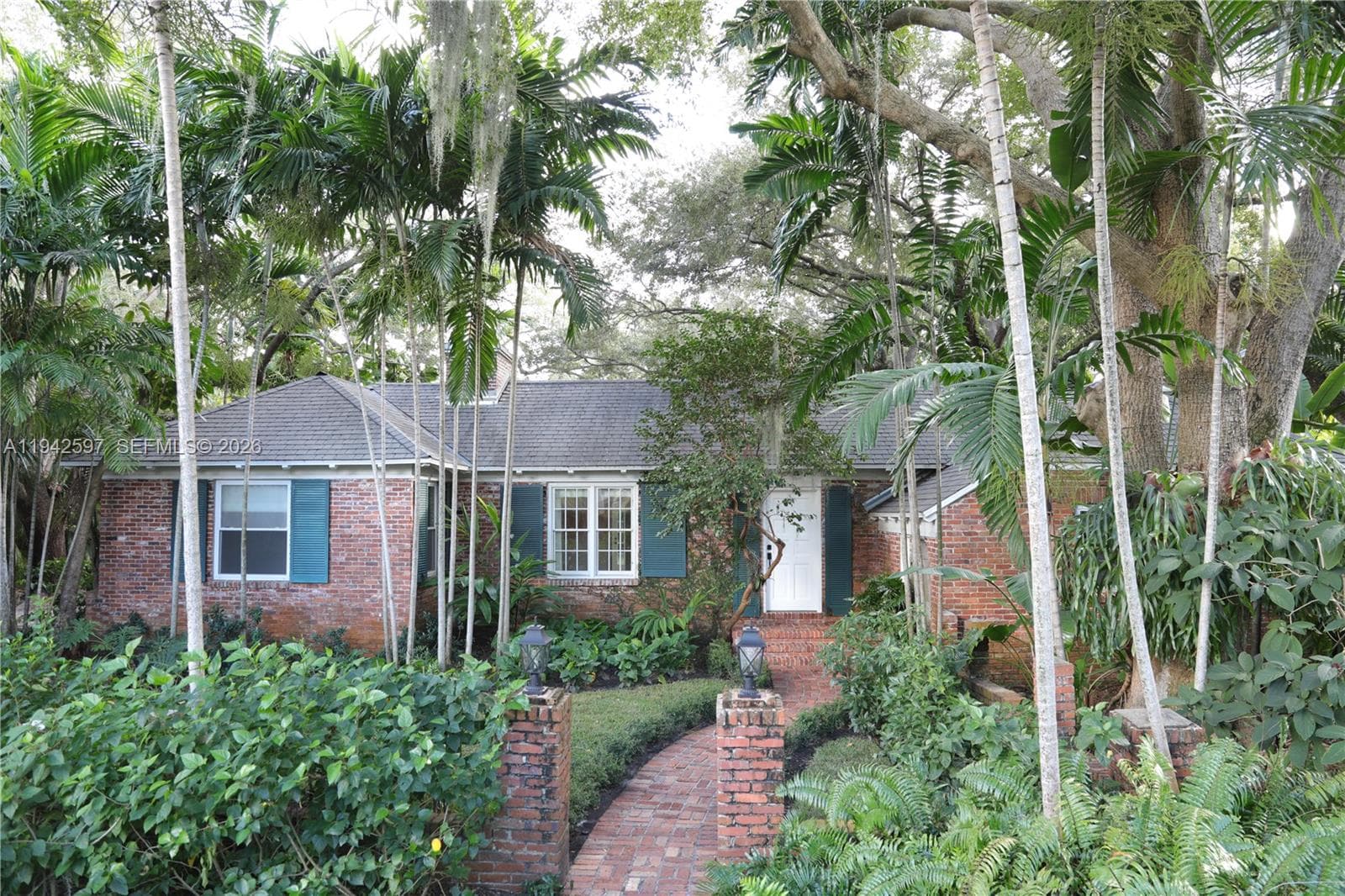 530 Melaleuca Ln, Miami, FL 33137