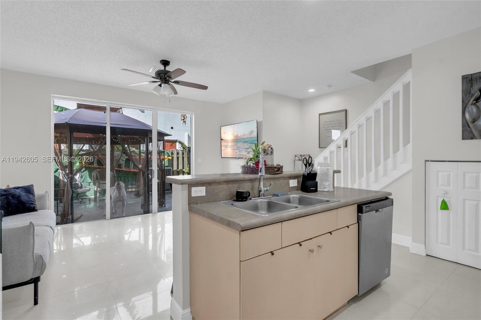 950 NE 42nd Pl, Homestead, FL 33033 photo 11