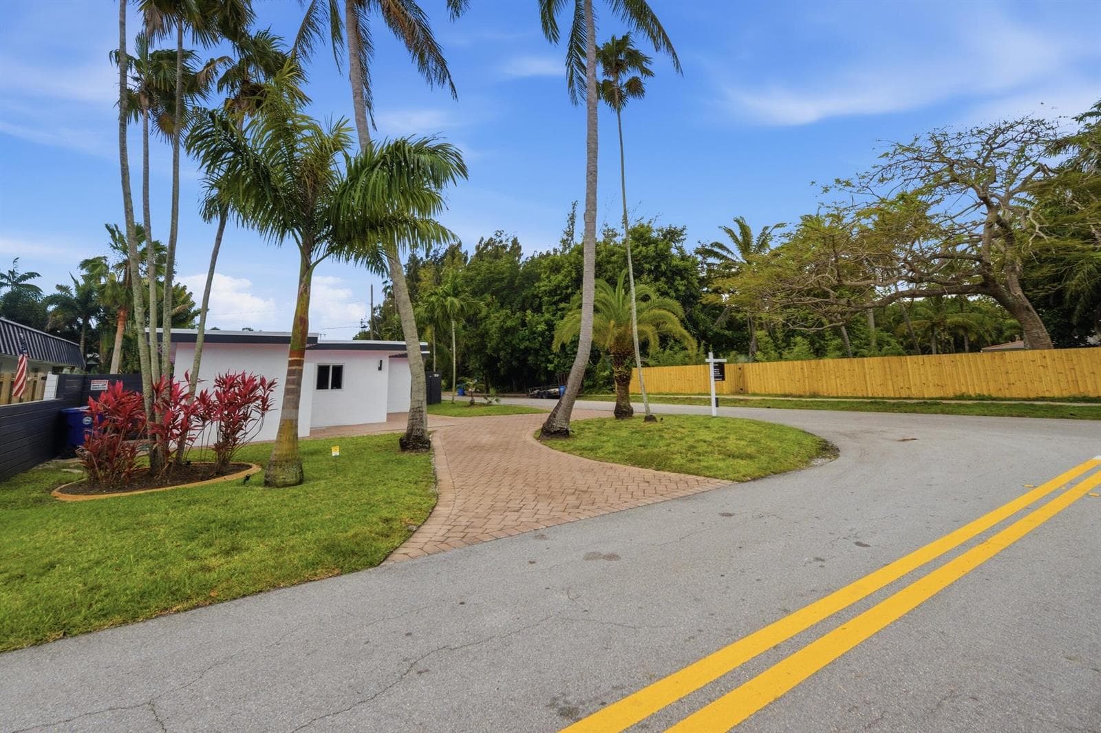 100 NE 22nd Street, Wilton Manors, FL 33305 photo 7