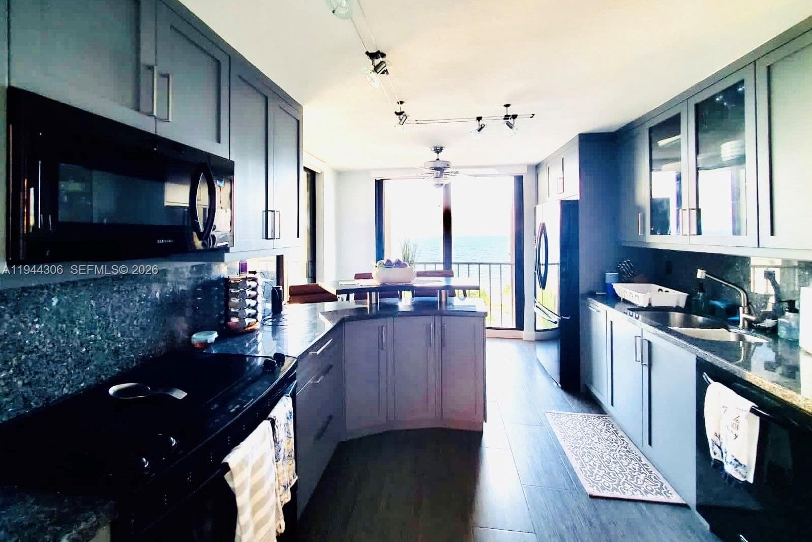 1905 N Ocean Blvd # 8E, Fort Lauderdale, FL 33305 photo 8