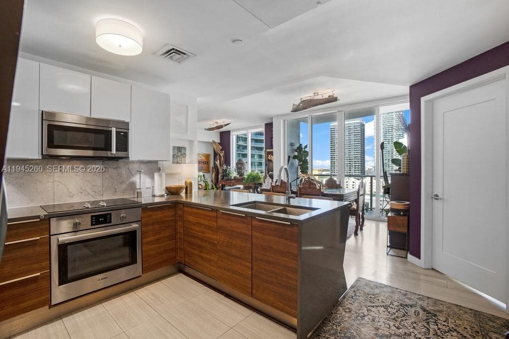 601 NE 27th St # 1505, Miami, FL 33137 photo 4