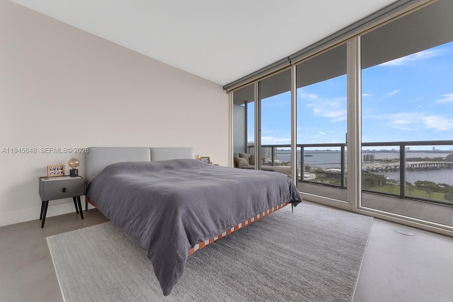 888 Biscayne Blvd # 2409, Miami, FL 33132 photo 6