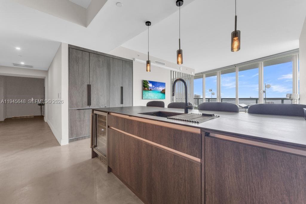 888 Biscayne Blvd # 2409, Miami, FL 33132 photo 5
