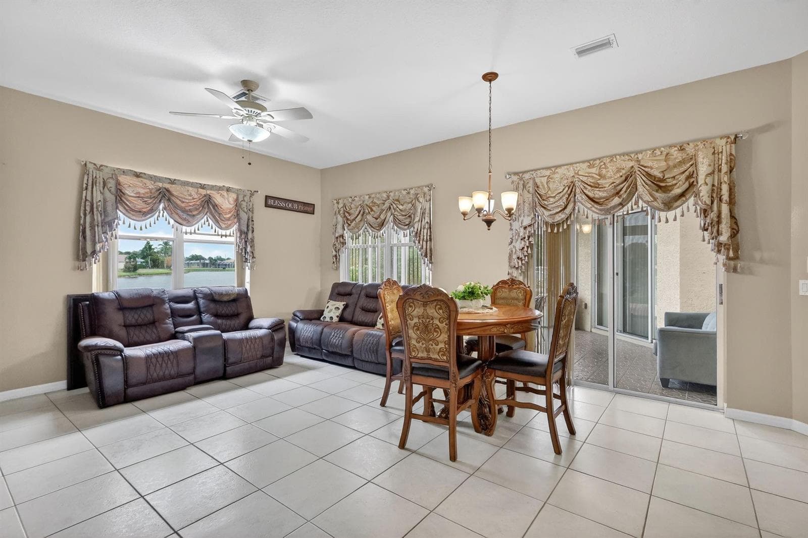544 SW Lake Manatee Way, Port St. Lucie, FL 34986 photo 9